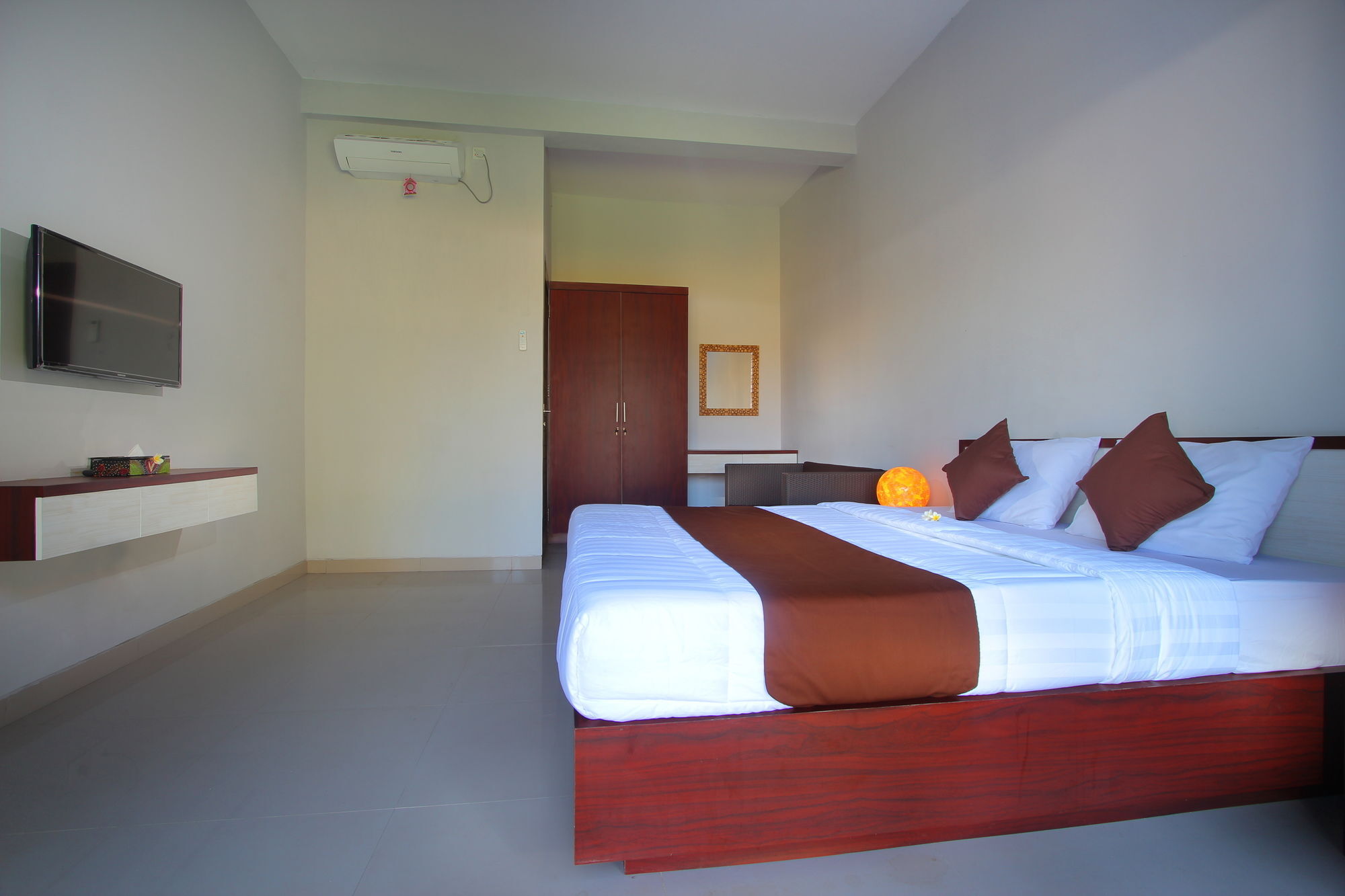 Srikandi Inn Kuta Selatan 外观 照片